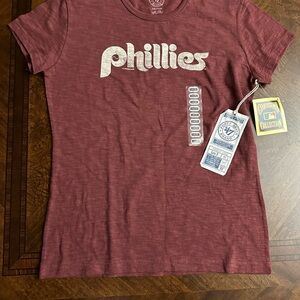 NWT Philadelphia Phillies Women’s Sz Medium’47 Brand Tee